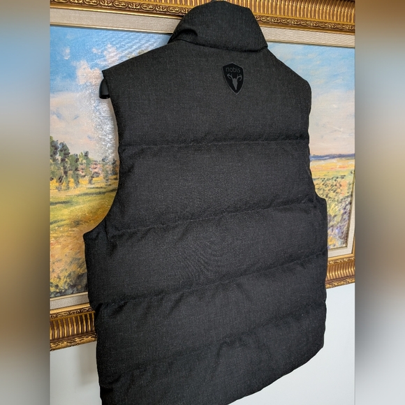 Nobis Heather Black Vale Down Vest Large - Picture 7 of 11
